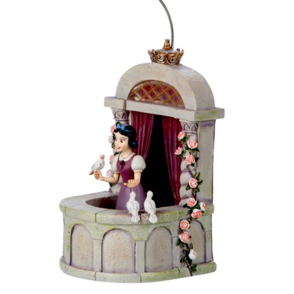 Snow White musical ornament. Press the button on the base.